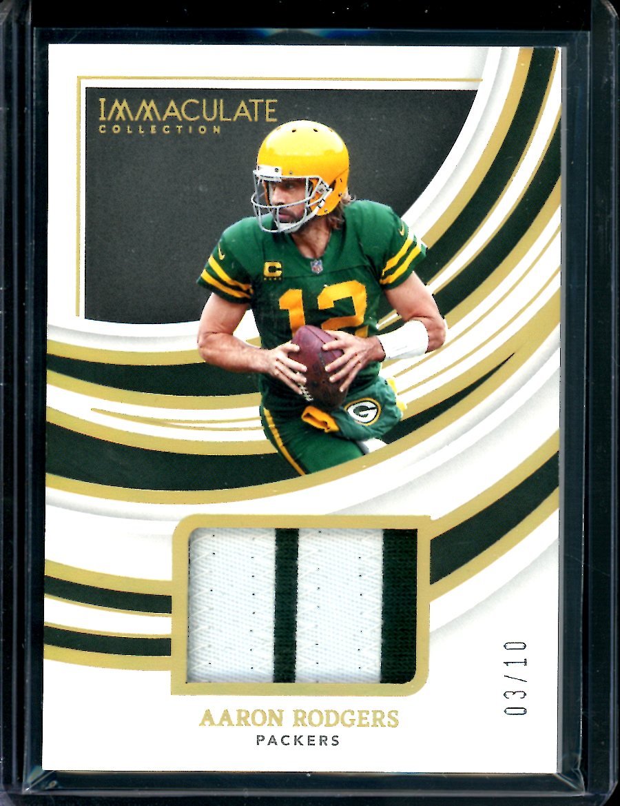 2022 Panini Immaculate Aaron Rodgers Patch Gold /10 Packers