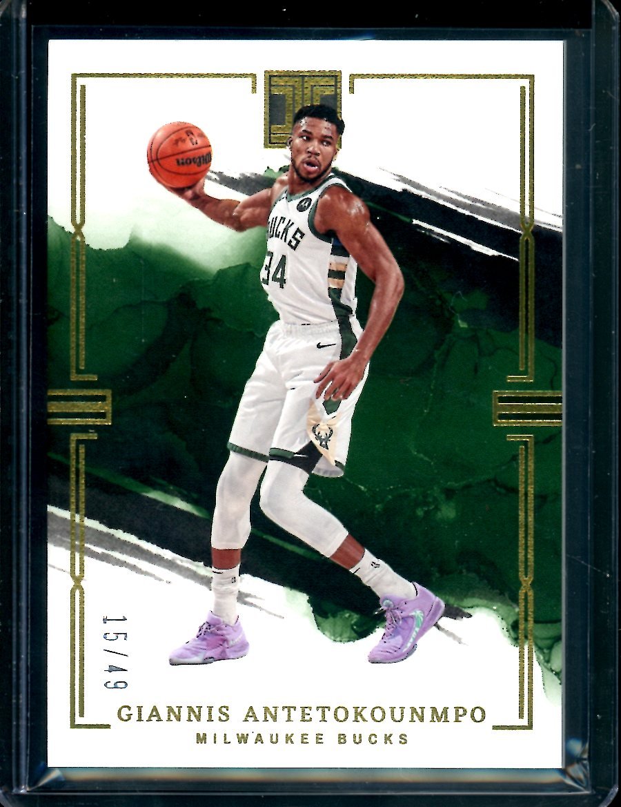 2022/23 Panini Impeccable Giannis Antetokounmpo Gold /49 Bucks