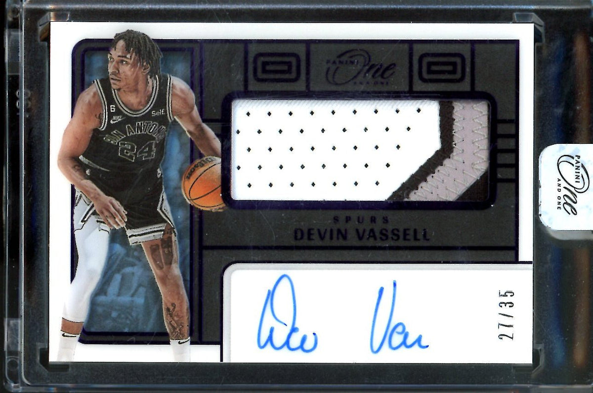 2022/23 Panini One & One Devin Vassell Patch Auto /35 Spurs